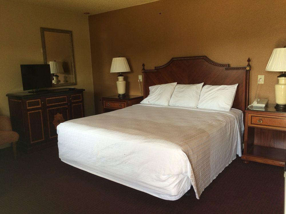 Sundial Lodge Redding Ngoại thất bức ảnh