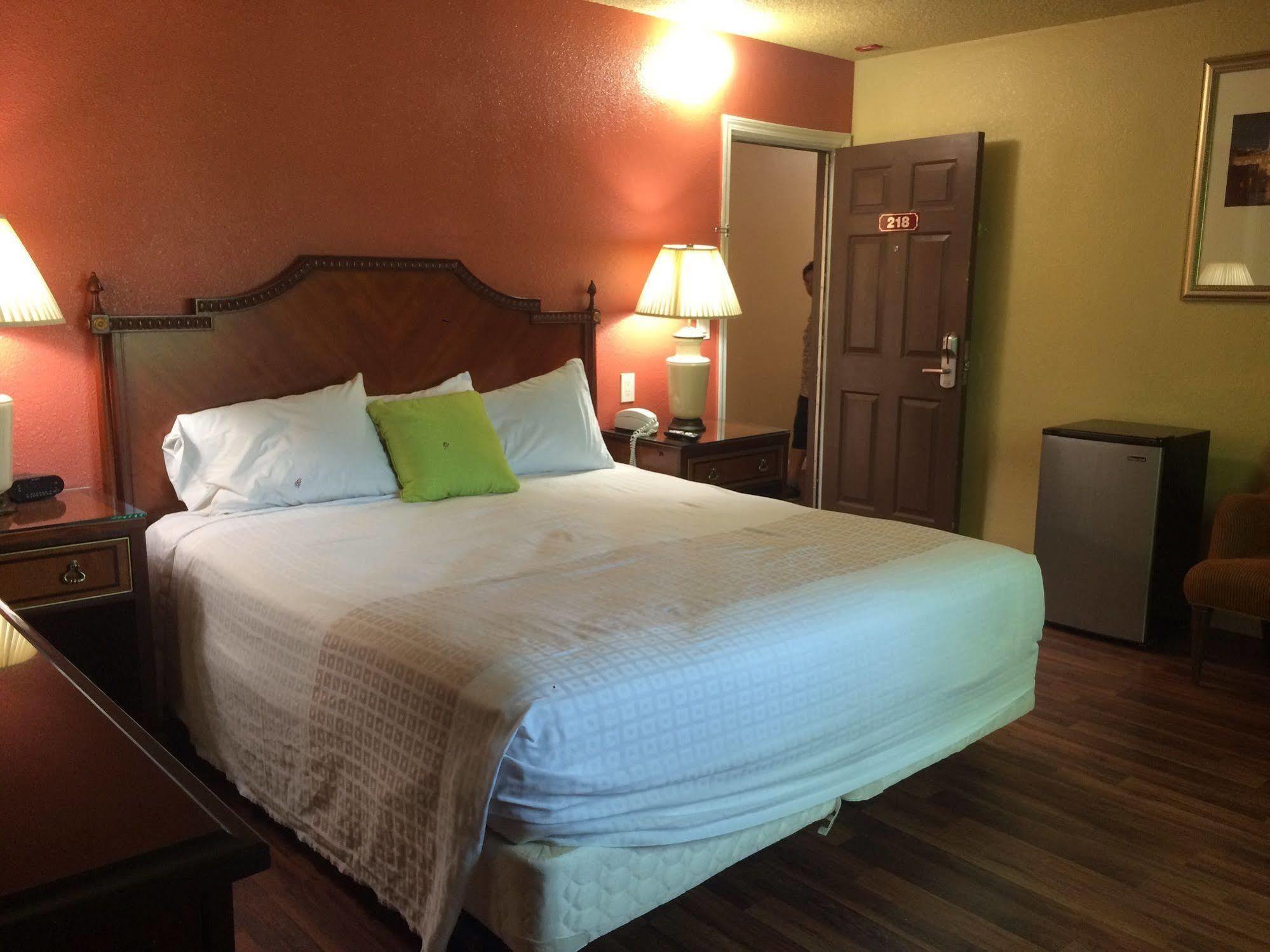 Sundial Lodge Redding Ngoại thất bức ảnh