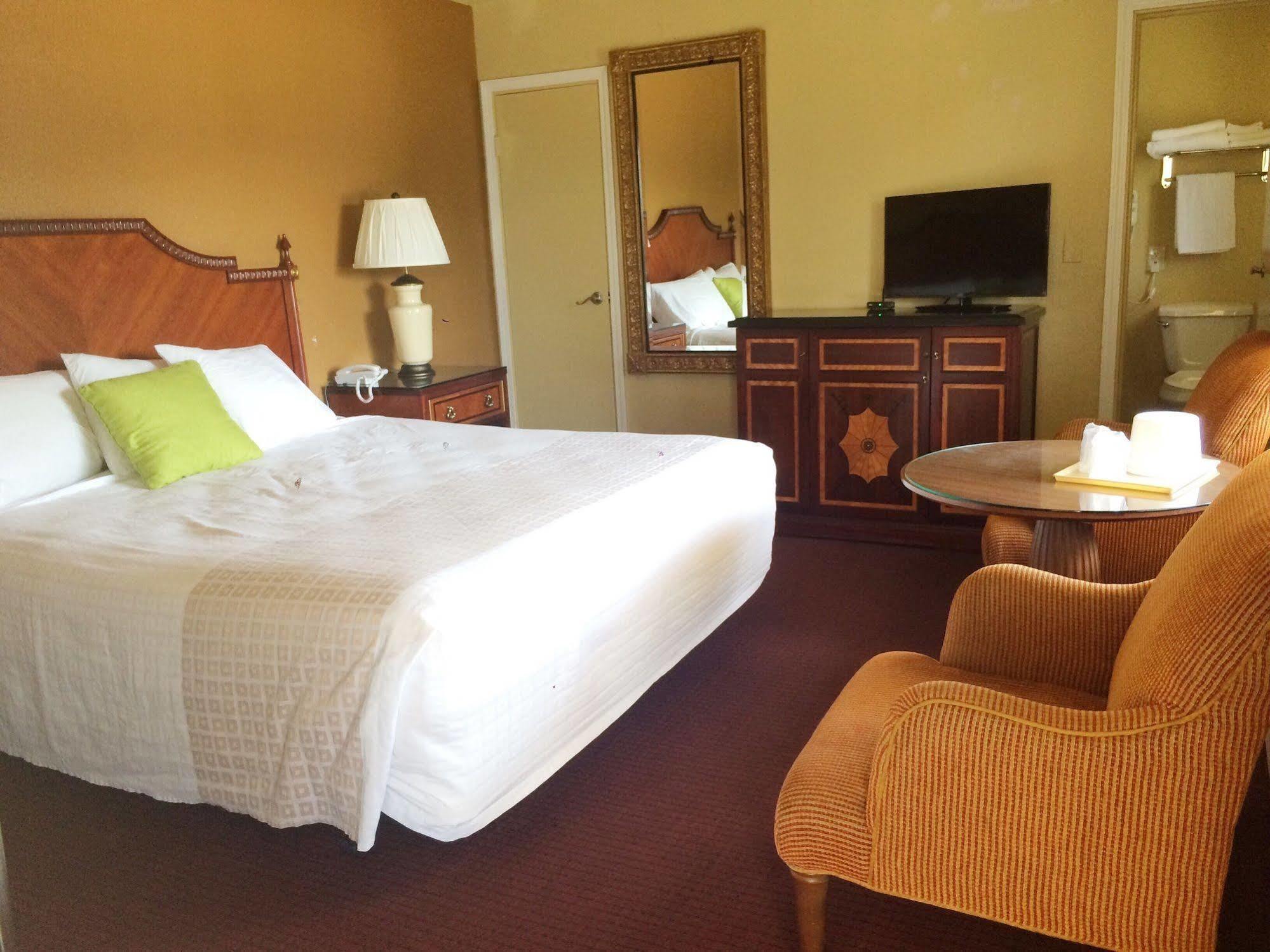 Sundial Lodge Redding Ngoại thất bức ảnh